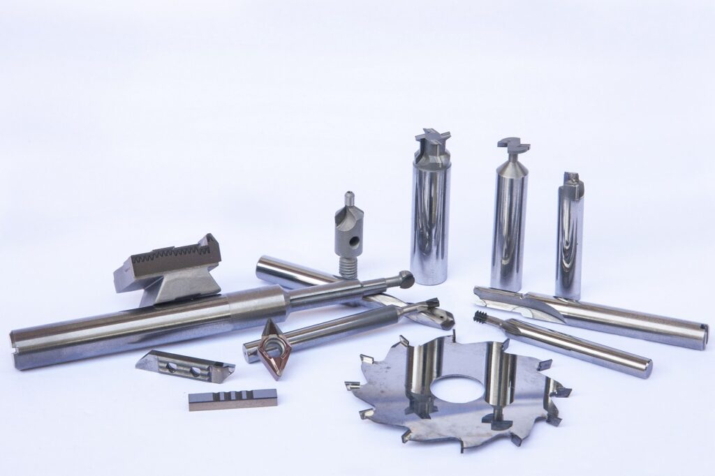 outillage metal : outils coupants et accessoires machines